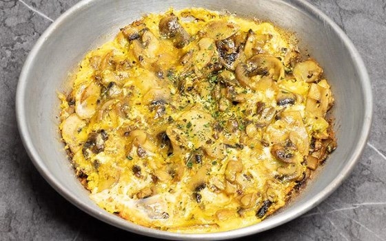 نیمرو با قارچ