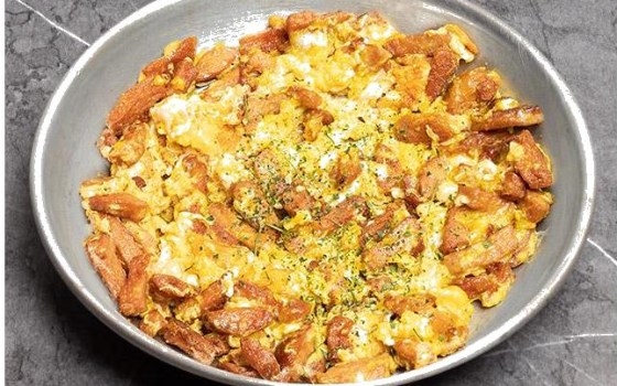 نیمرو با سوسیس